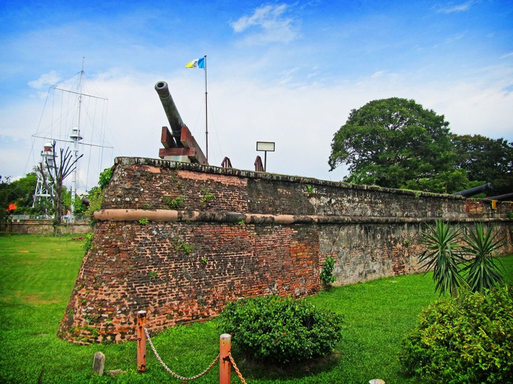 best-places-to-visit-in-penang-with-family-fort-cornwallis