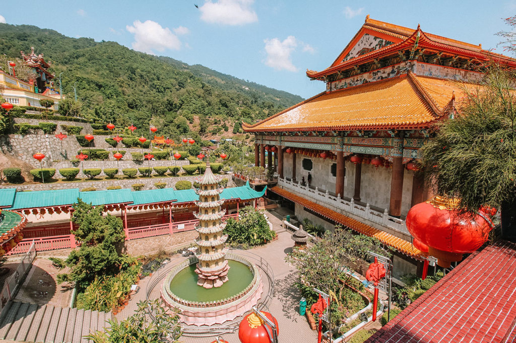best-places-to-visit-in-penang-with-family-kek-lok-si-temple