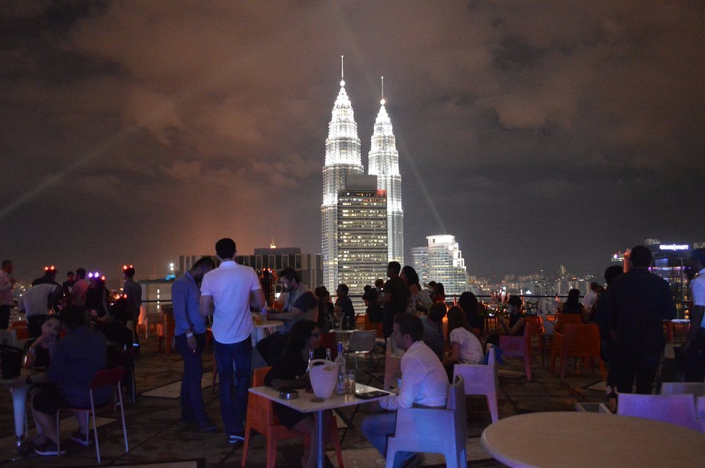 best-things-to-do-in-kuala-lumpur-at-night-the-heli-lounge