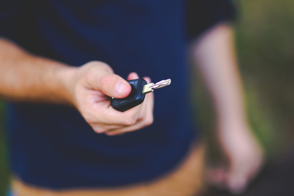 things-you-should-know-before-renting-a-car-for-the-first-time