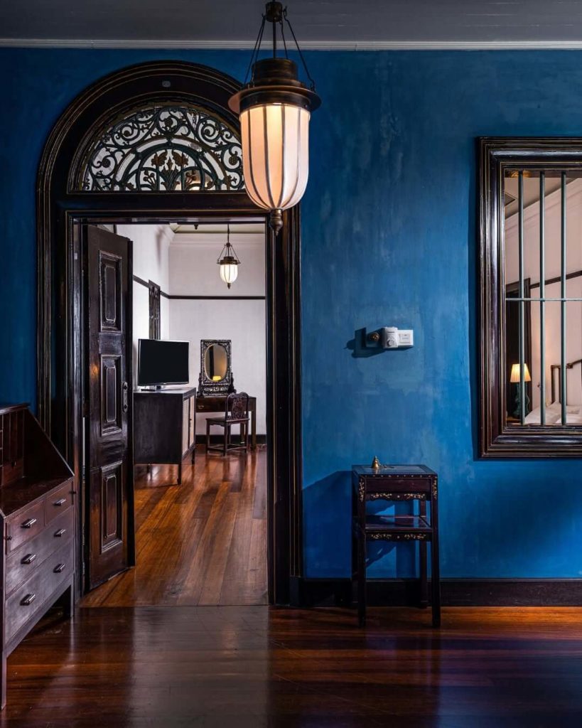 A picture of Blue Mansion, one of the most aesthetic luxury georgetown hotels
